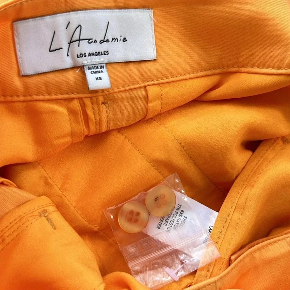 NWOT L'Academie The Roxy Short in Orange - Picture 10 of 11